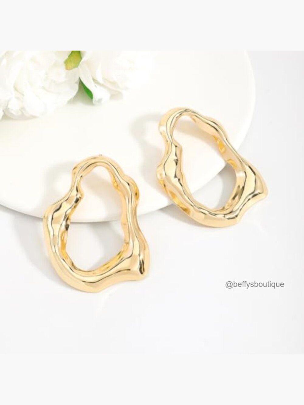 Large Geometric Pleated Hollow Dangling Earrings for Women Trendy Statement - Picture 6 of 7